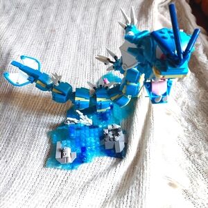 Mega Pokemon Gyarados Building Set